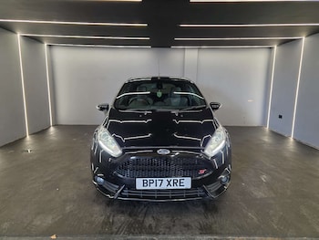 Used Ford Fiesta 2017 for sale - 77872423: Photo