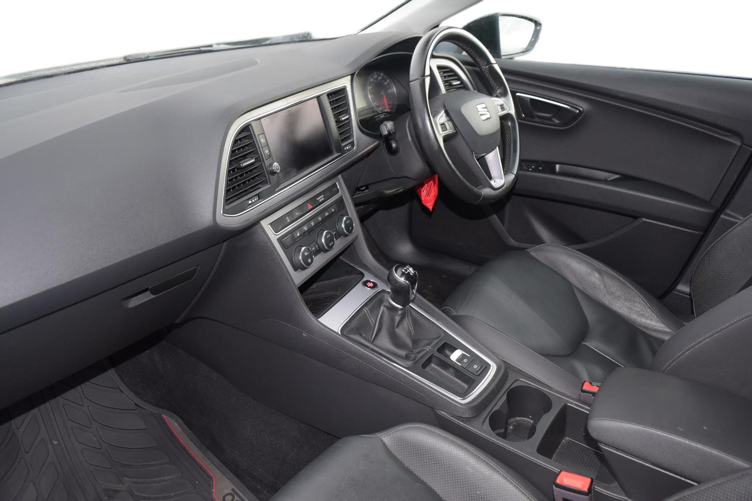 Used SEAT Leon 2017 for sale - 77042613: Photo 2