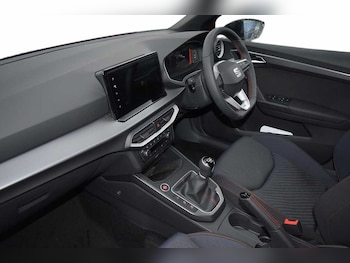 Used SEAT Arona 2024 for sale - 76676616: Photo