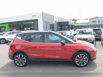 Used SEAT Arona 2024 for sale - 76676617: Photo