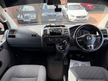 Used Volkswagen Caravelle 2010 for sale - 78648474: Photo