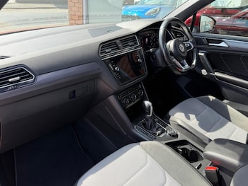 Used Volkswagen Tiguan 2018 for sale - 79316382: Photo
