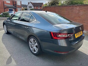 Used Skoda Superb 2019 for sale - 78361795: Photo