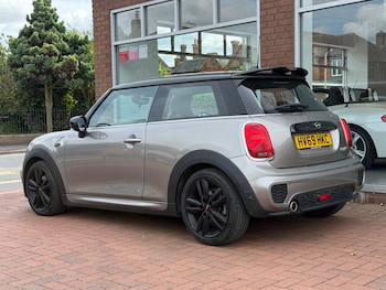 Used MINI Hatch 2019 for sale - 79075521: Photo