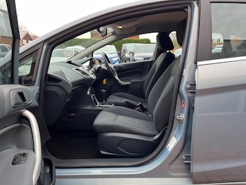 Used Ford Fiesta 2010 for sale - 79532391: Photo