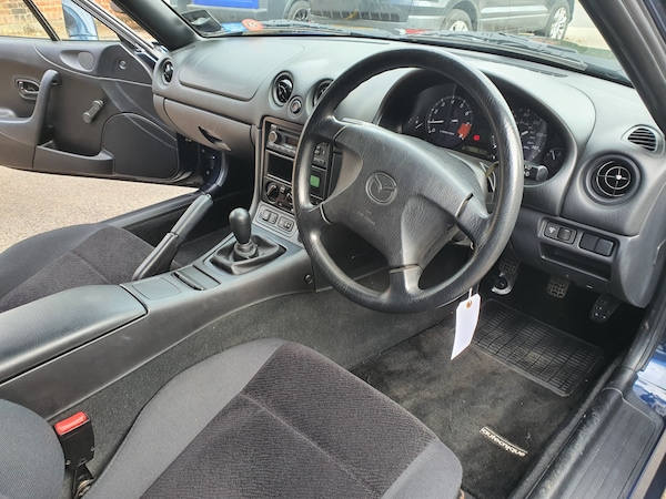 Used Mazda MX-5 1998 for sale - 75380709: Photo 5