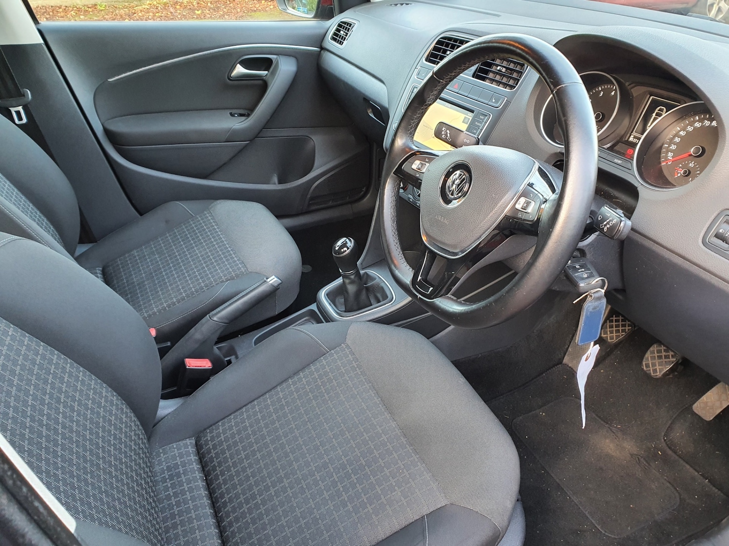 Used Volkswagen Polo 2014 for sale - 76693144: Photo 6