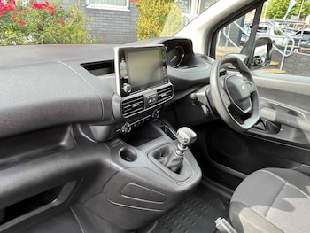 Used Peugeot Partner 2023 for sale - 76189640: Photo