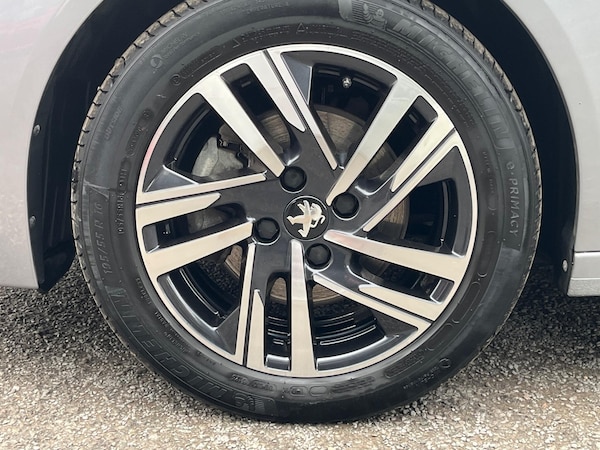 Used Peugeot 208 2023 for sale - 76270087: Photo 5