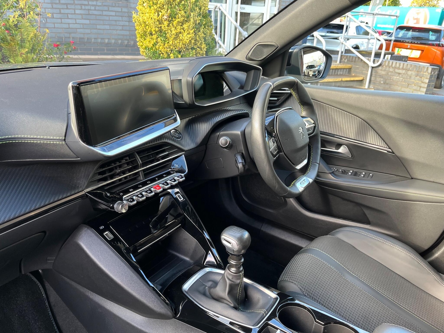 Used Peugeot 2008 2022 for sale - 76306456: Photo 3