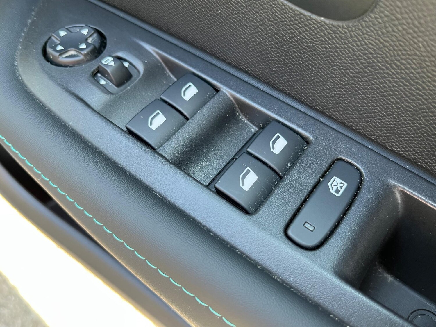 Used Peugeot 208 2020 for sale - 76188676: Photo 27