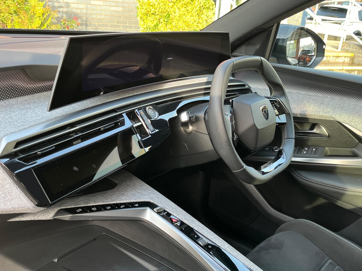 Used Peugeot 3008 2024 for sale - 76424310: Photo 3