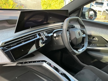 Used Peugeot 3008 2024 for sale - 76424310: Photo