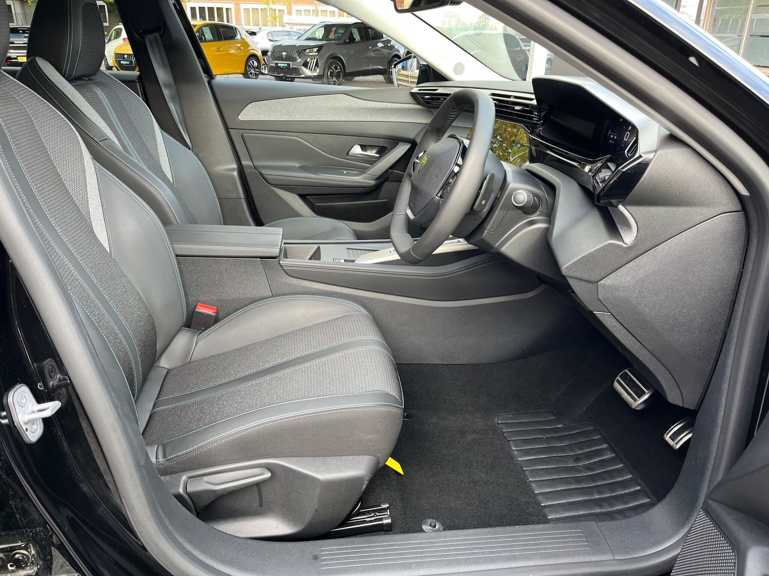 Used Peugeot 308 SW 2024 for sale - 76389182: Photo 13