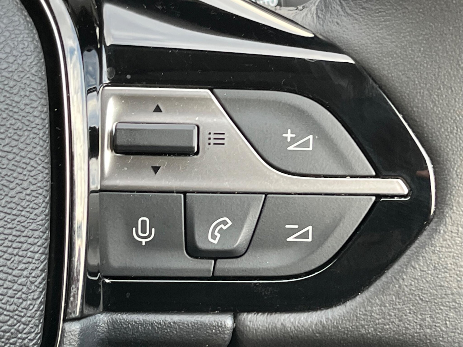 Used Peugeot 308 SW 2024 for sale - 76389182: Photo 51