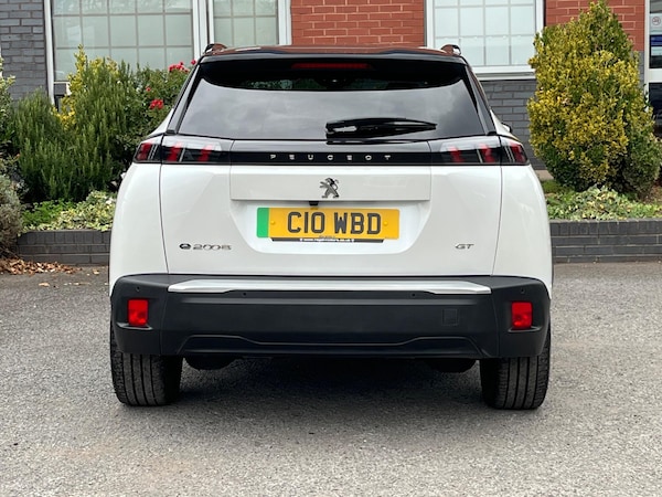 Used Peugeot E-2008 2021 for sale - 76306882: Photo 14