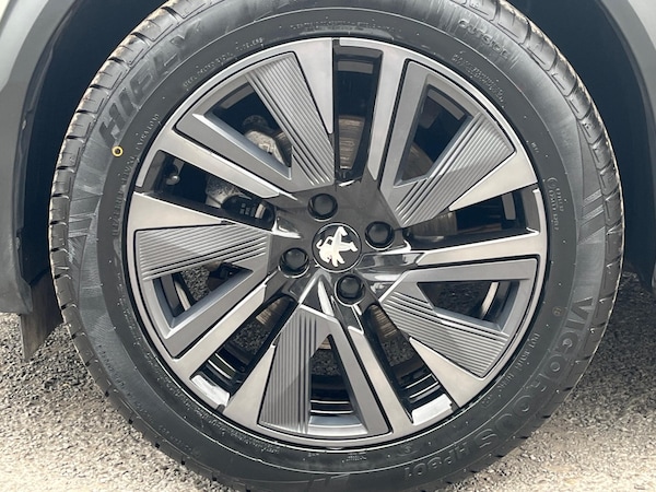 Used Peugeot E-2008 2021 for sale - 76306882: Photo 16