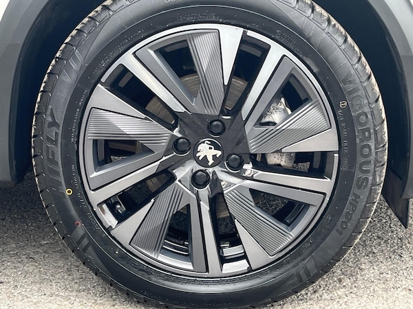 Used Peugeot E-2008 2021 for sale - 76306882: Photo 50