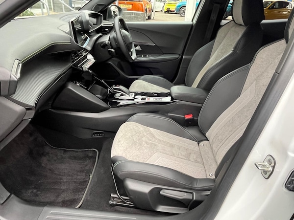 Used Peugeot E-2008 2021 for sale - 76306882: Photo 58