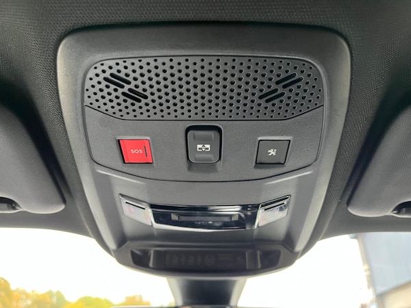 Used Peugeot E-2008 2021 for sale - 76306882: Photo 61