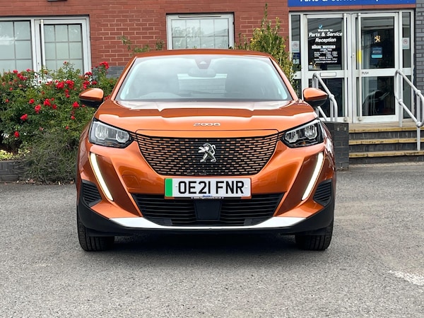 Used Peugeot E-2008 2021 for sale - 76260005: Photo 11