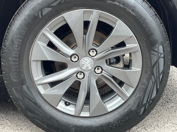 Used Peugeot E-2008 2021 for sale - 76260005: Photo 16