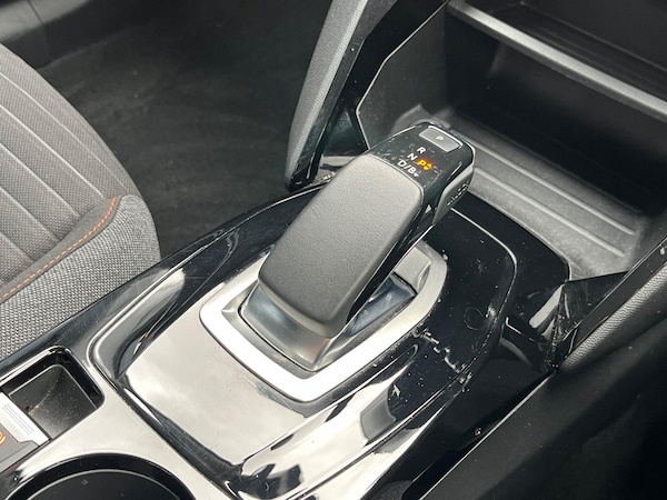 Used Peugeot E-2008 2021 for sale - 76260005: Photo 44