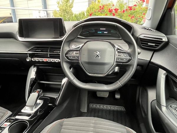Used Peugeot E-2008 2021 for sale - 76260005: Photo 55