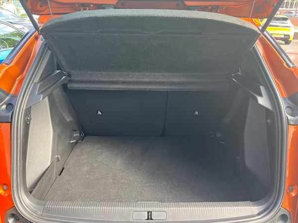 Used Peugeot E-2008 2021 for sale - 76260005: Photo 64