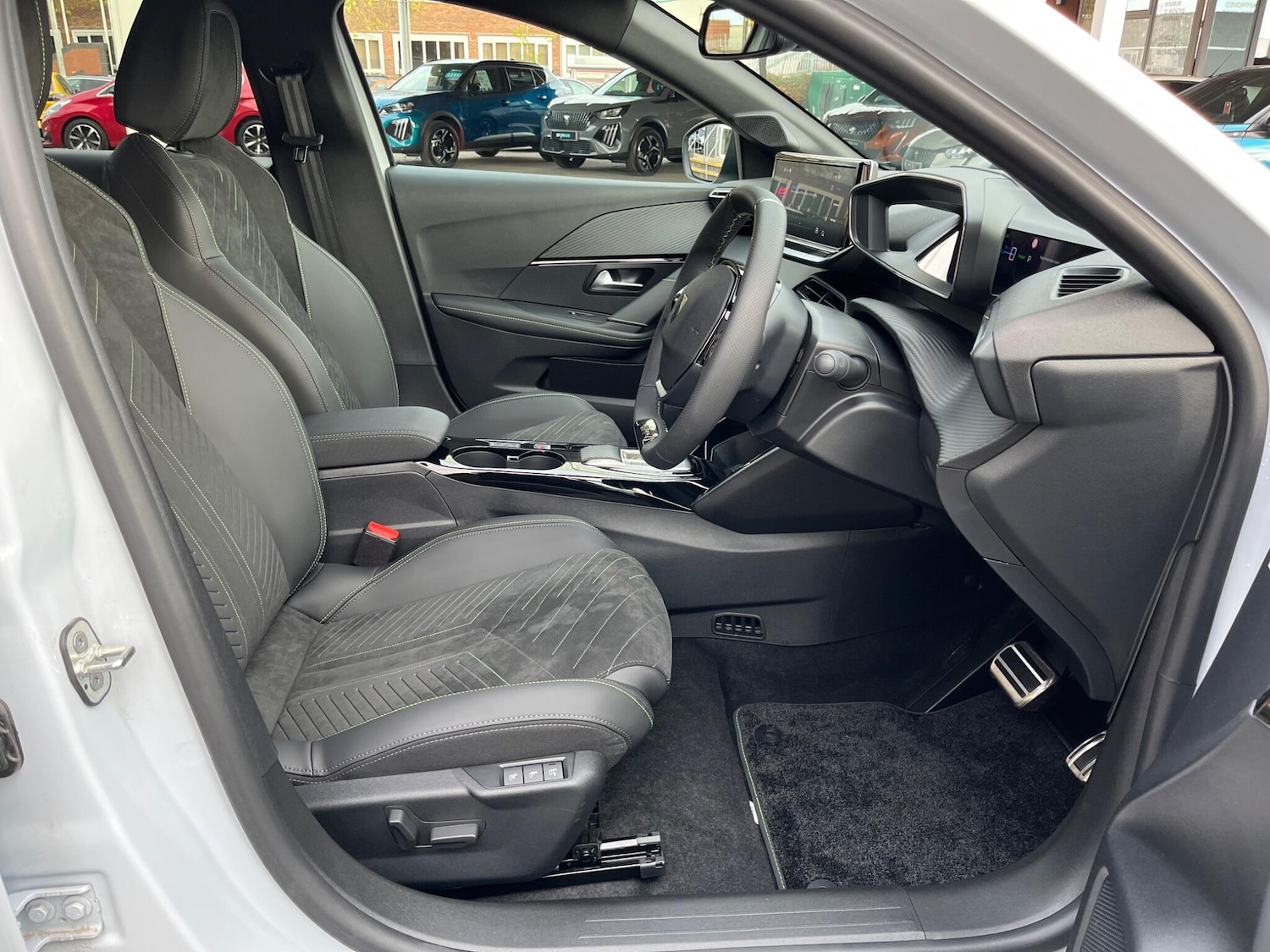 Used Peugeot E-208 2025 for sale - 76619689: Photo 13