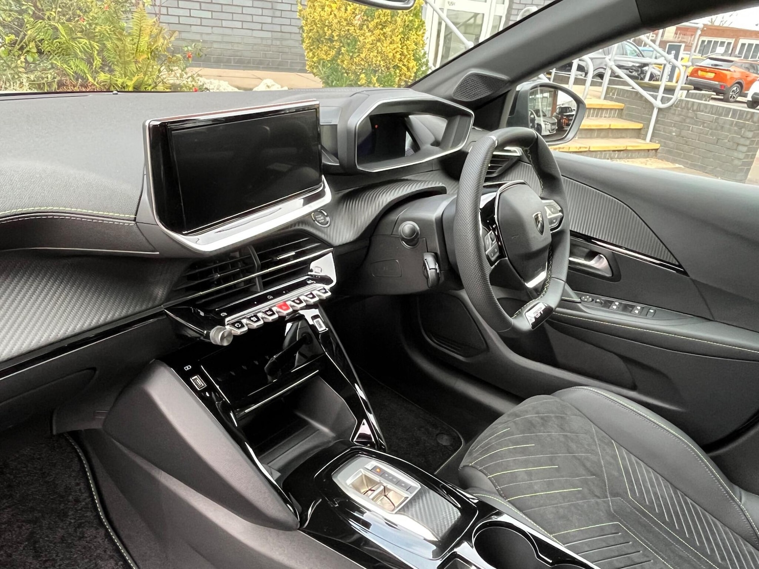 Used Peugeot E-208 2025 for sale - 76619689: Photo 3