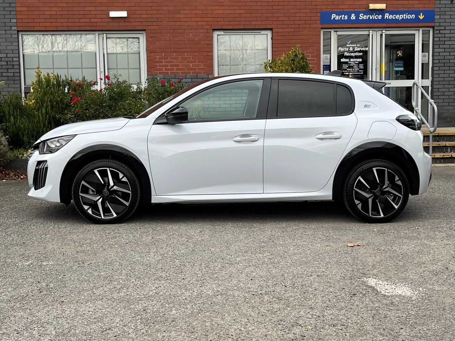 Used Peugeot E-208 2025 for sale - 76619689: Photo 33