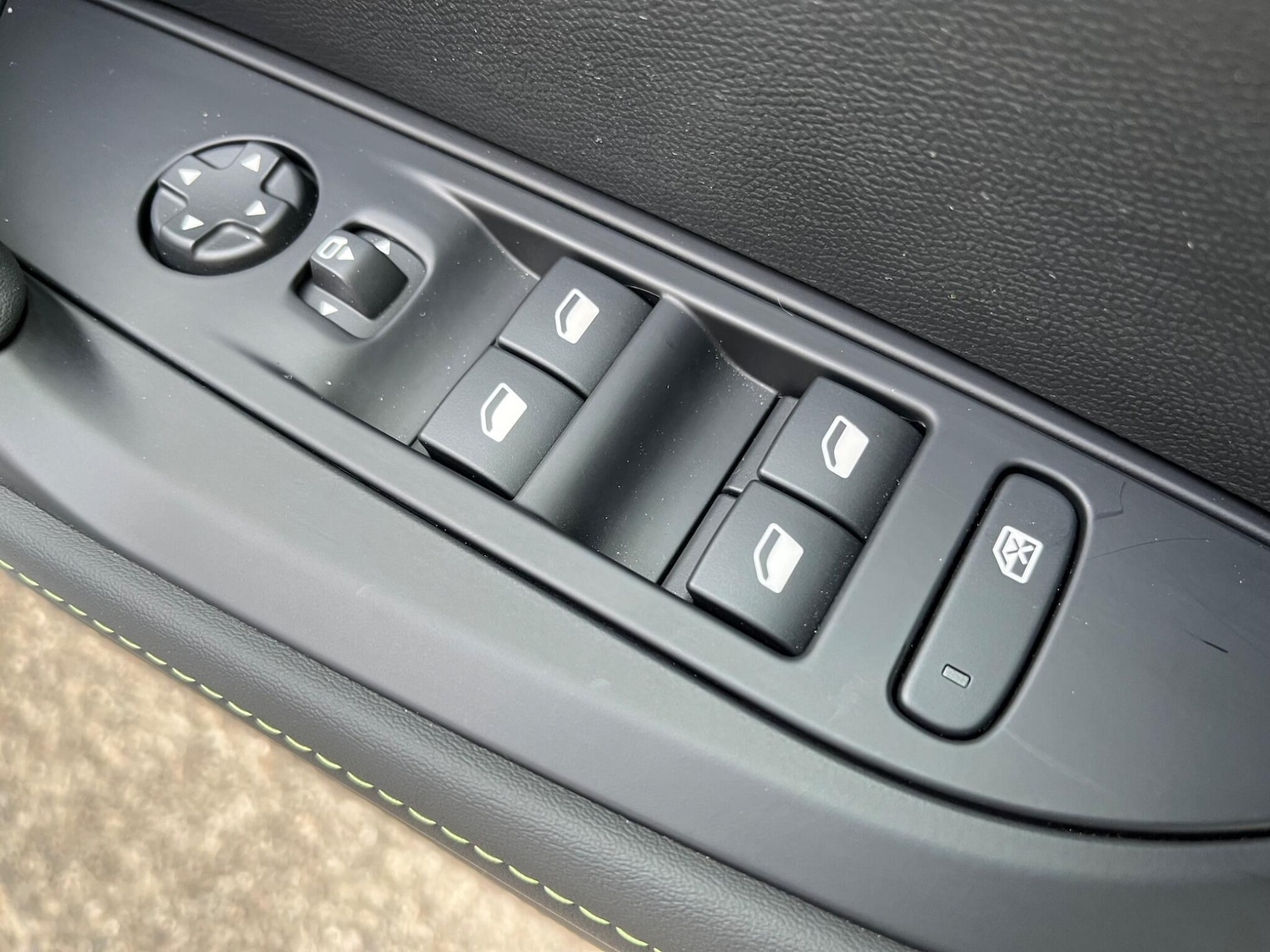 Used Peugeot E-208 2025 for sale - 76619689: Photo 35