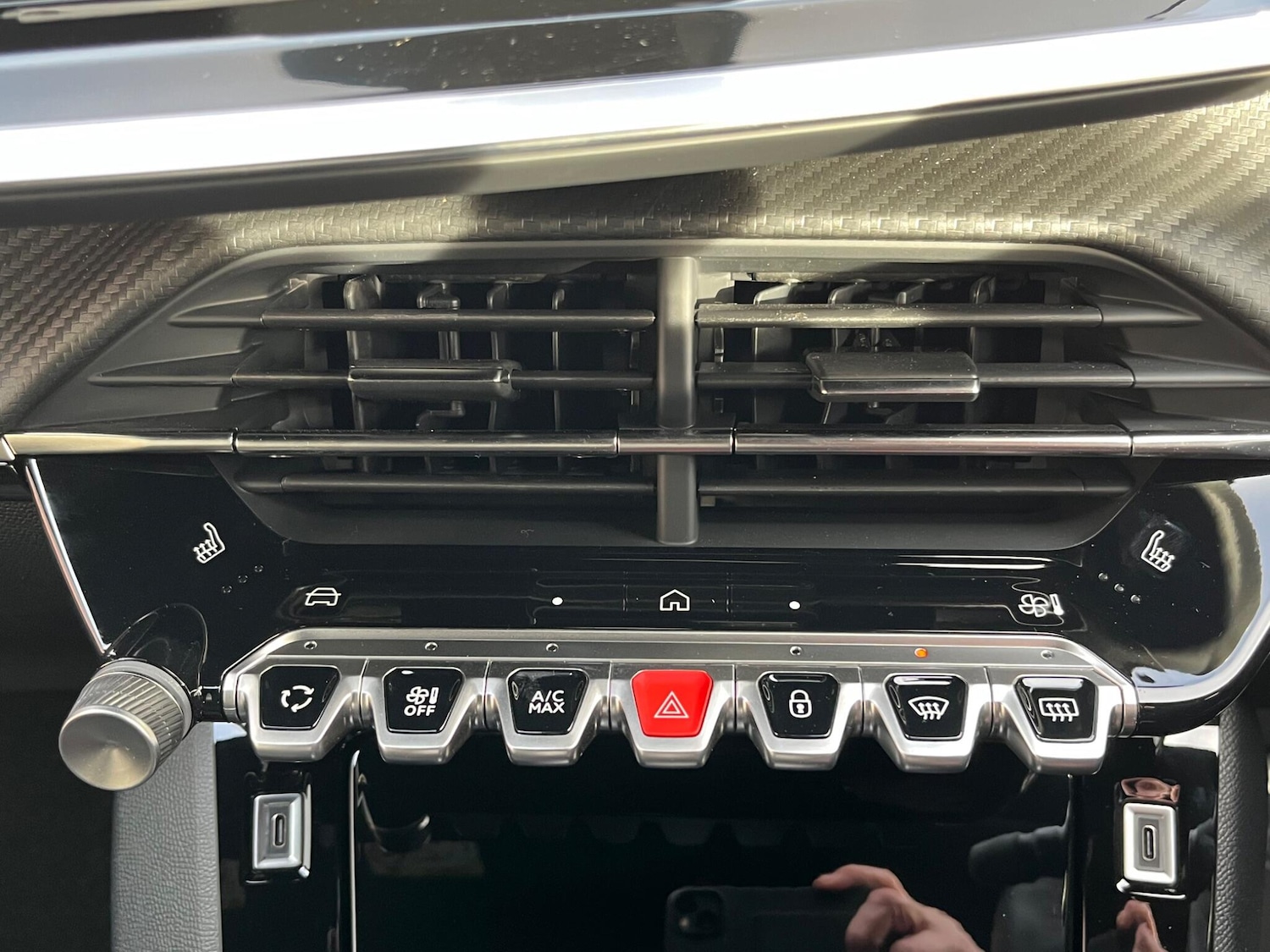 Used Peugeot E-208 2025 for sale - 76619689: Photo 37