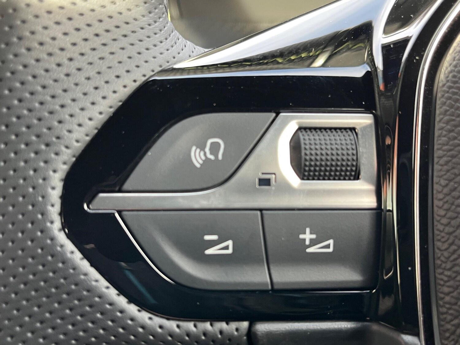 Used Peugeot E-208 2025 for sale - 76619689: Photo 50