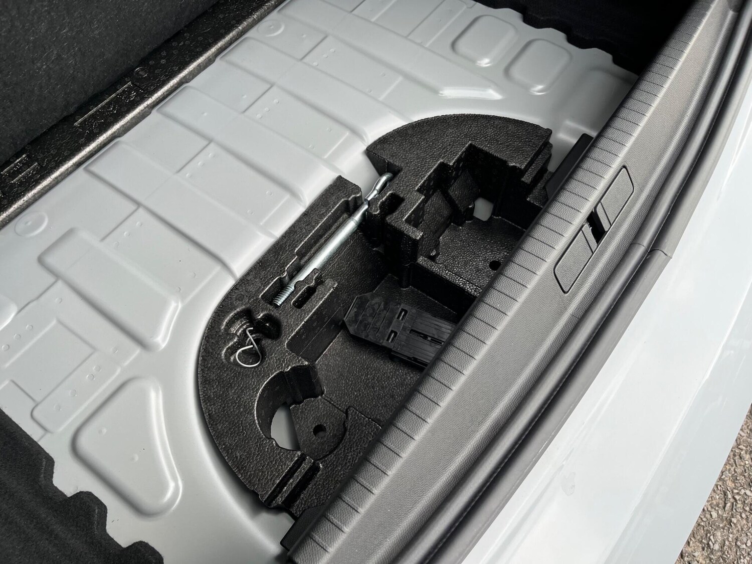 Used Peugeot E-208 2025 for sale - 76619689: Photo 63