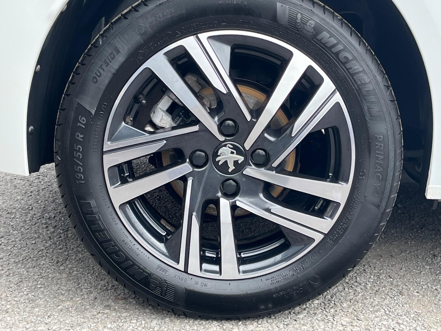 Used Peugeot 208 2023 for sale - 76389244: Photo 15