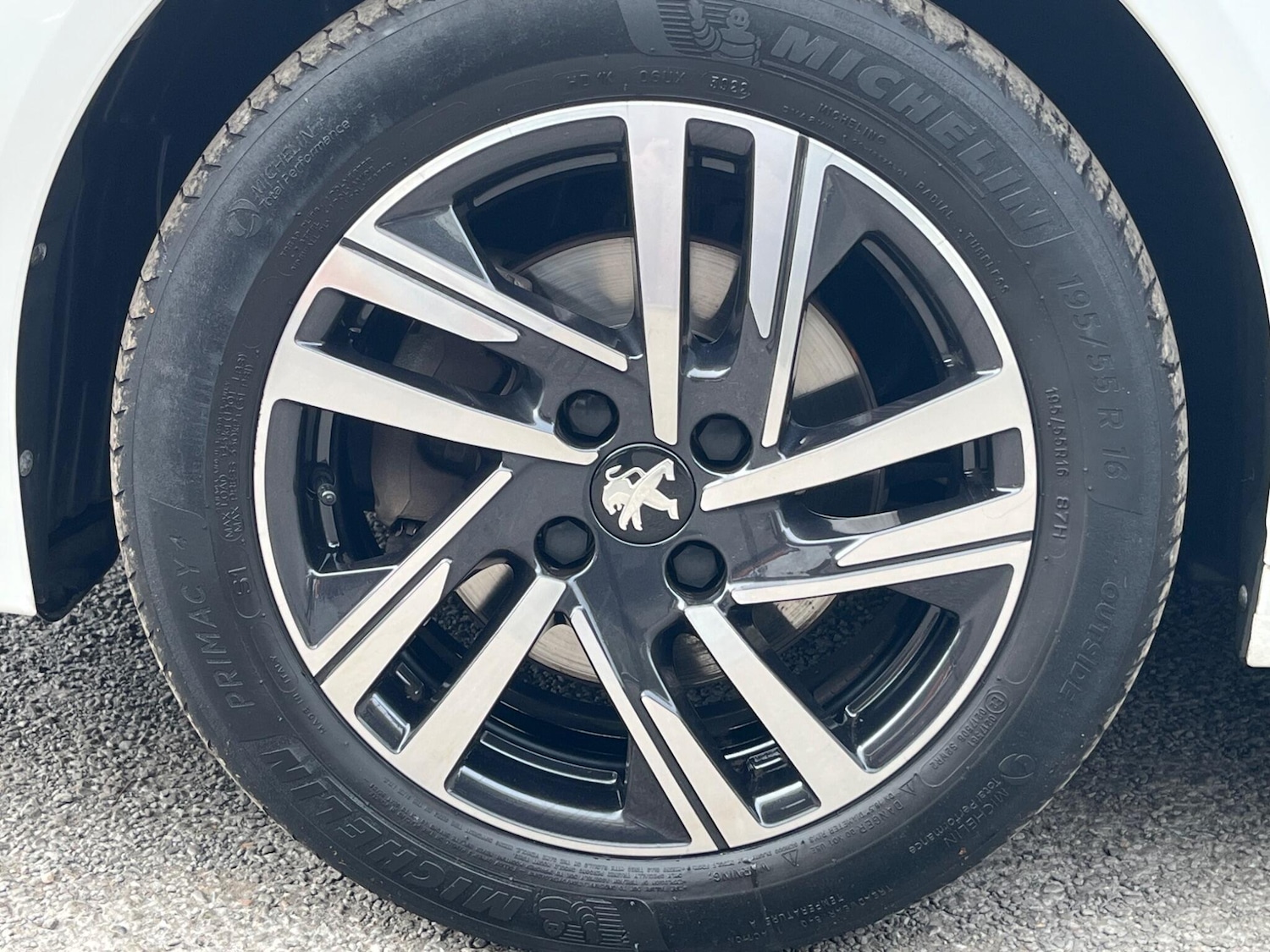 Used Peugeot 208 2023 for sale - 76389244: Photo 3