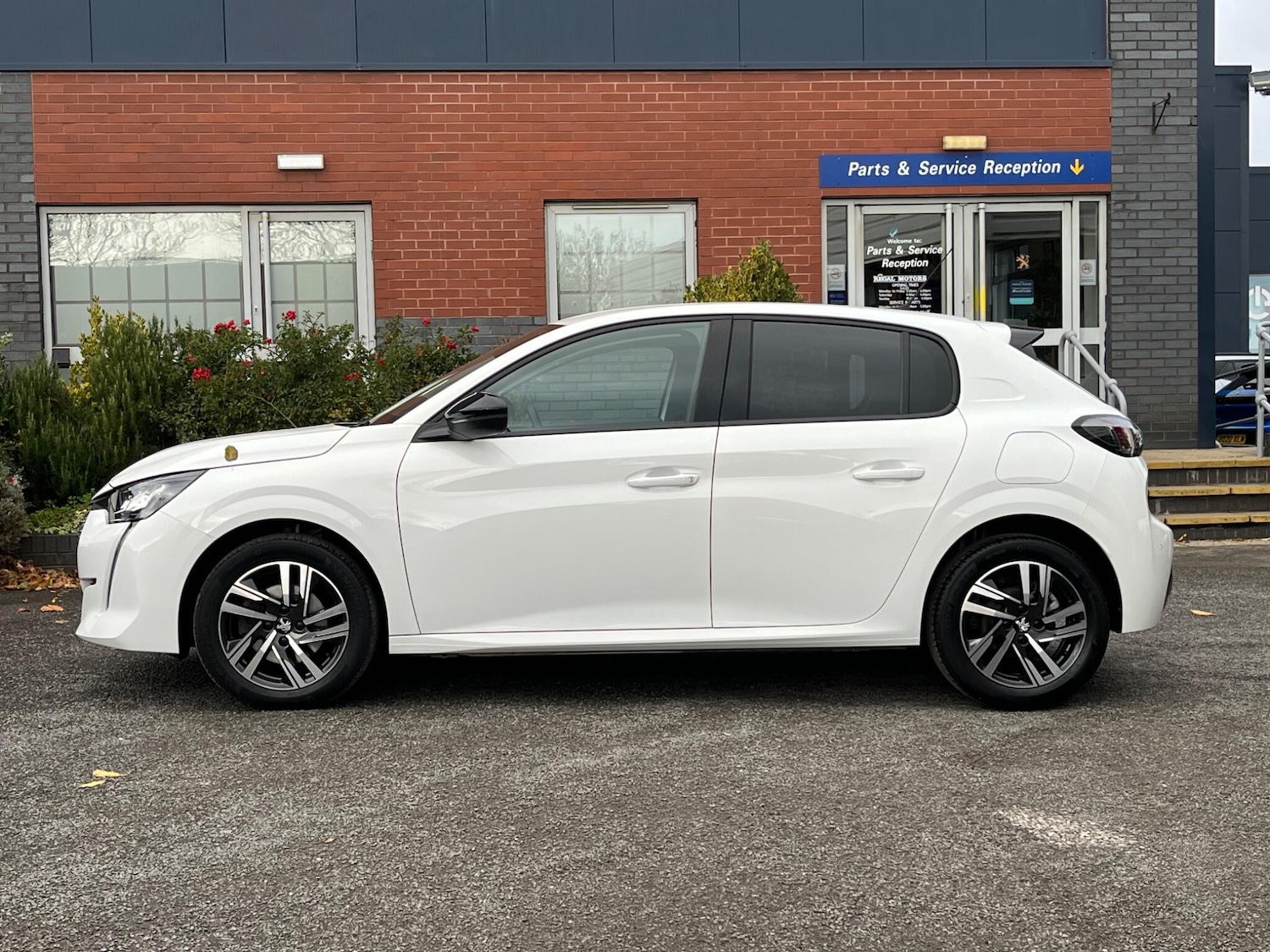 Used Peugeot 208 2023 for sale - 76389244: Photo 34