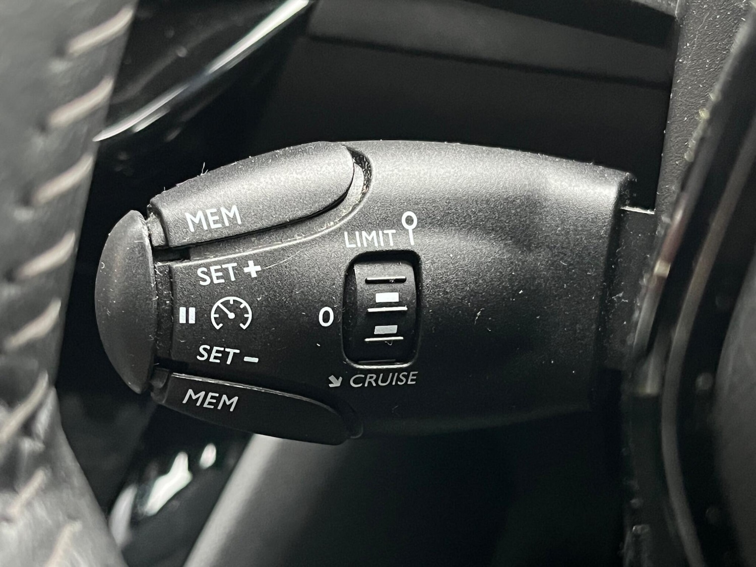 Used Peugeot 208 2023 for sale - 76389244: Photo 43