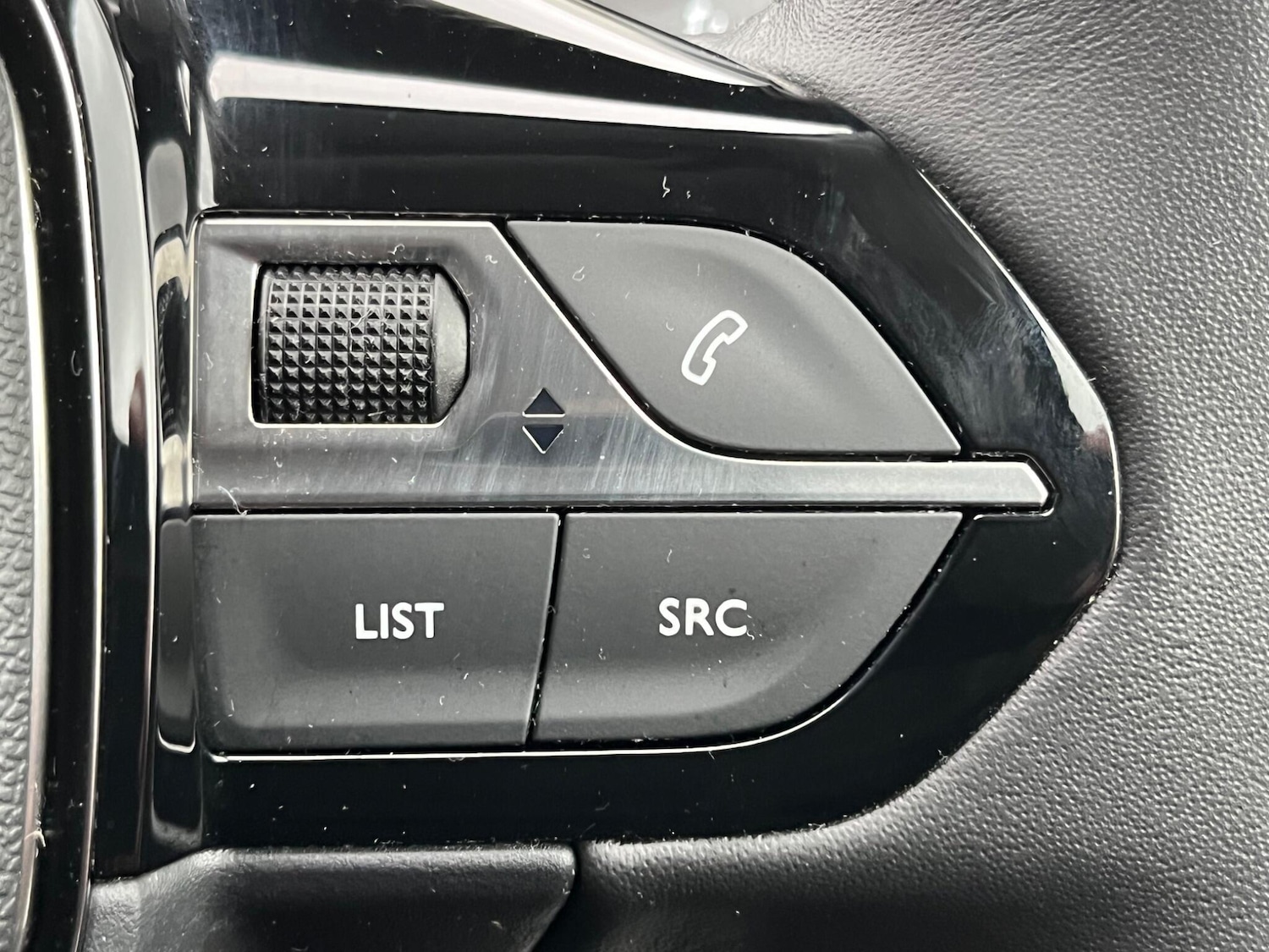 Used Peugeot 208 2023 for sale - 76389244: Photo 54