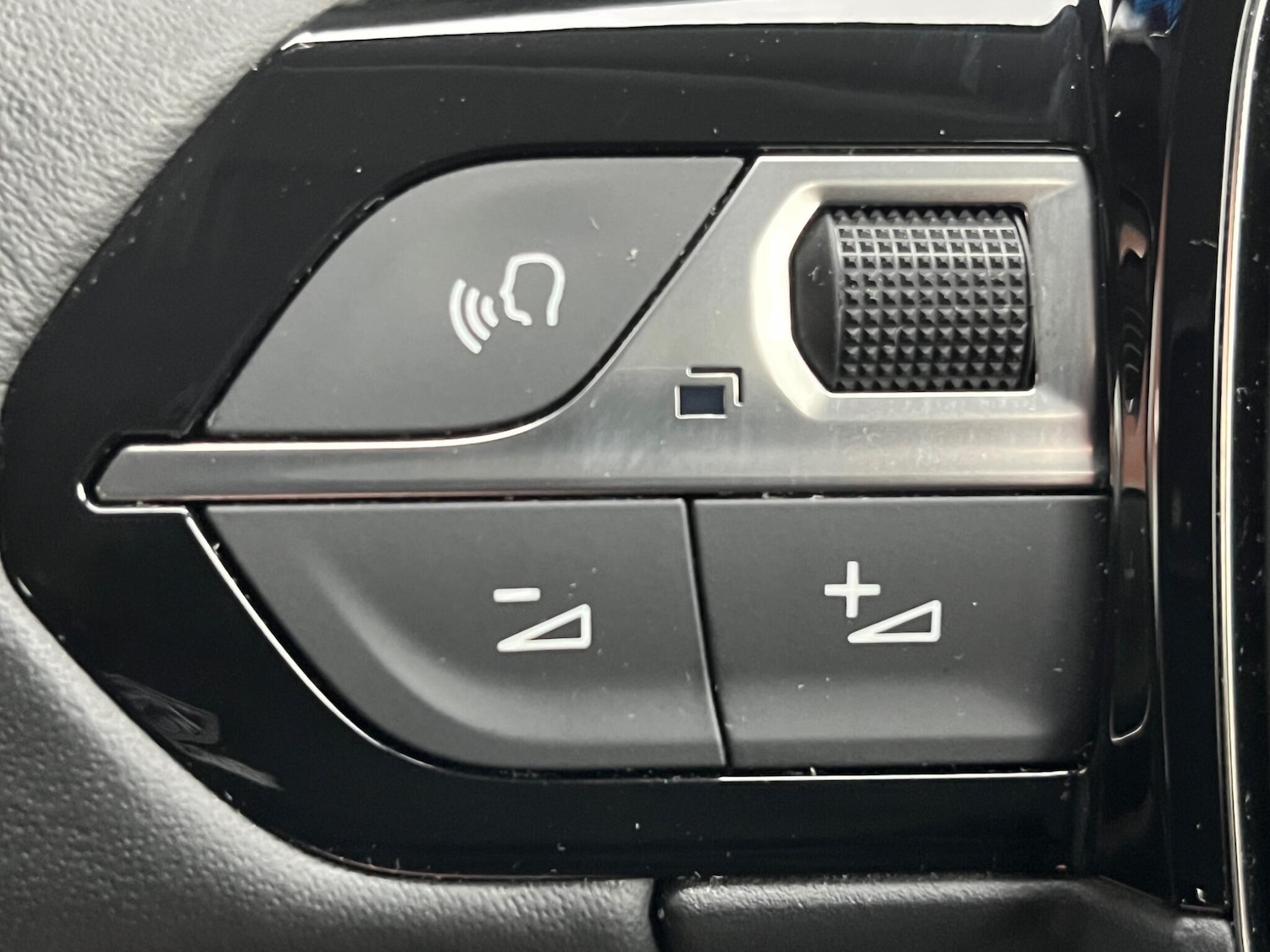 Used Peugeot 208 2023 for sale - 76389244: Photo 57