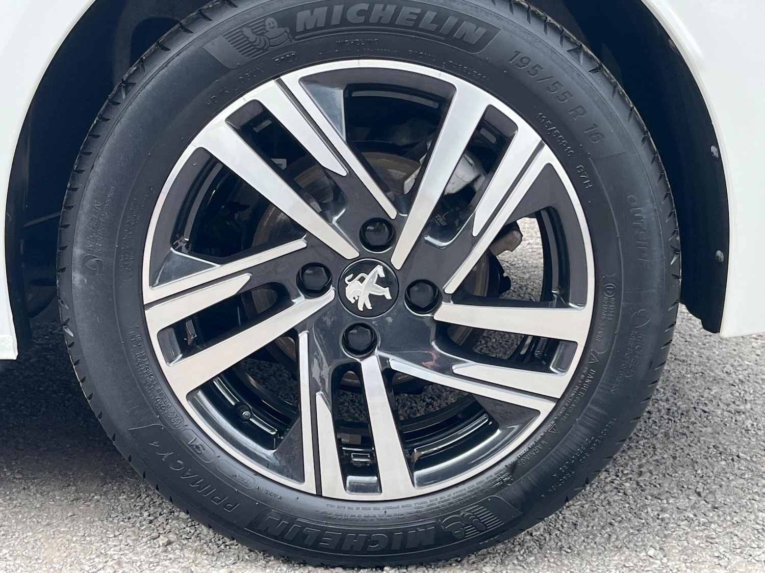 Used Peugeot 208 2023 for sale - 76389244: Photo 61