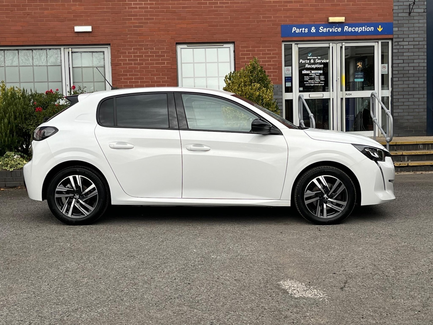 Used Peugeot 208 2023 for sale - 76389244: Photo 7