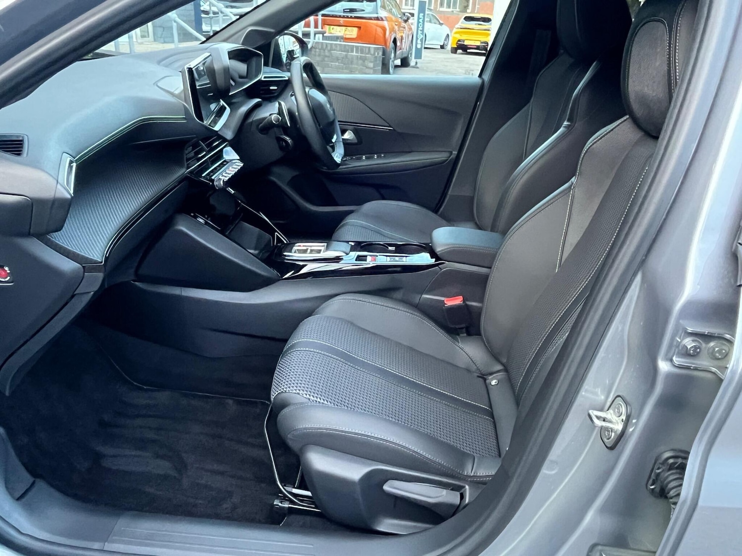 Used Peugeot 208 2023 for sale - 76538467: Photo 58