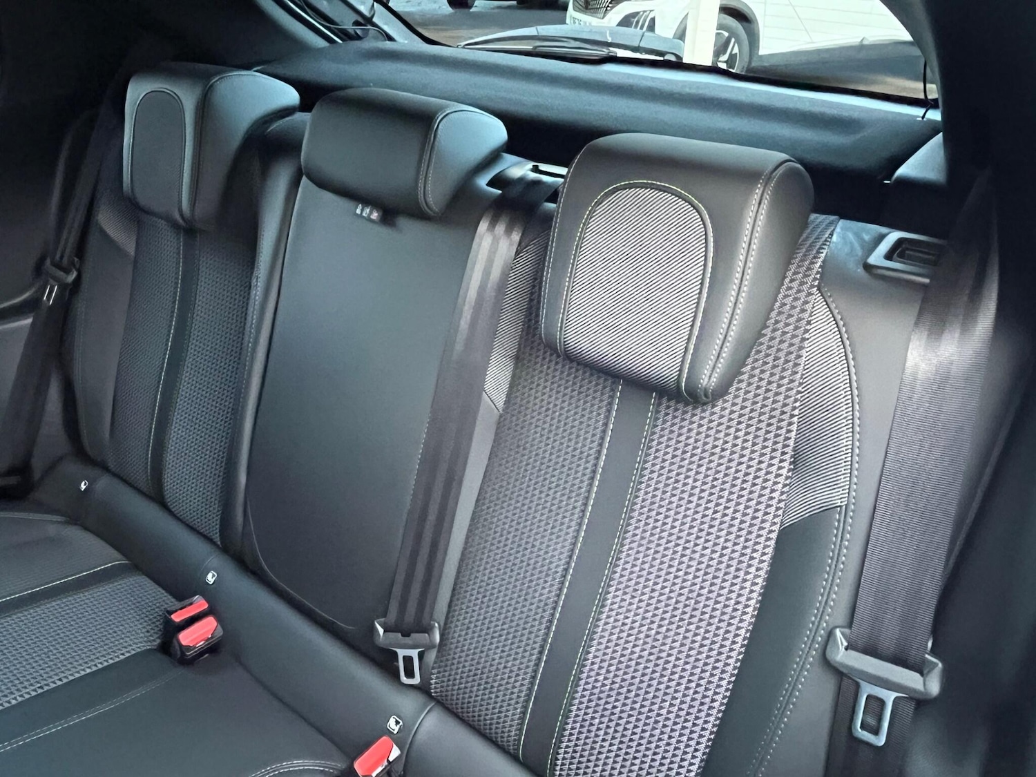 Used Peugeot 208 2023 for sale - 76538467: Photo 8