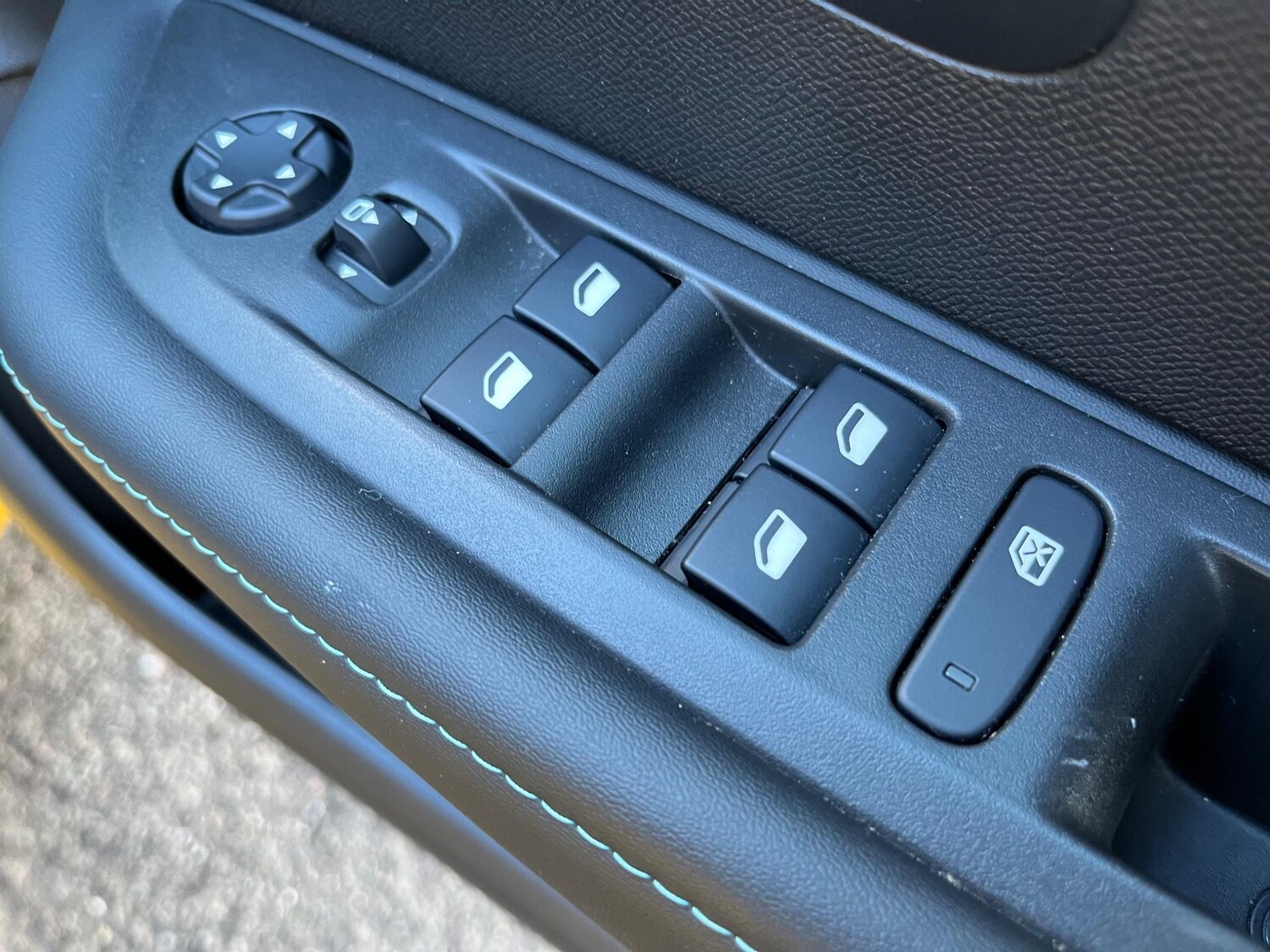 Used Peugeot 208 2021 for sale - 76188562: Photo 26