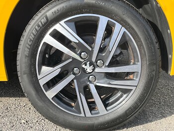 Used Peugeot 208 2021 for sale - 76188562: Photo