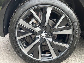 Used Peugeot 208 2023 for sale - 76188799: Photo 3