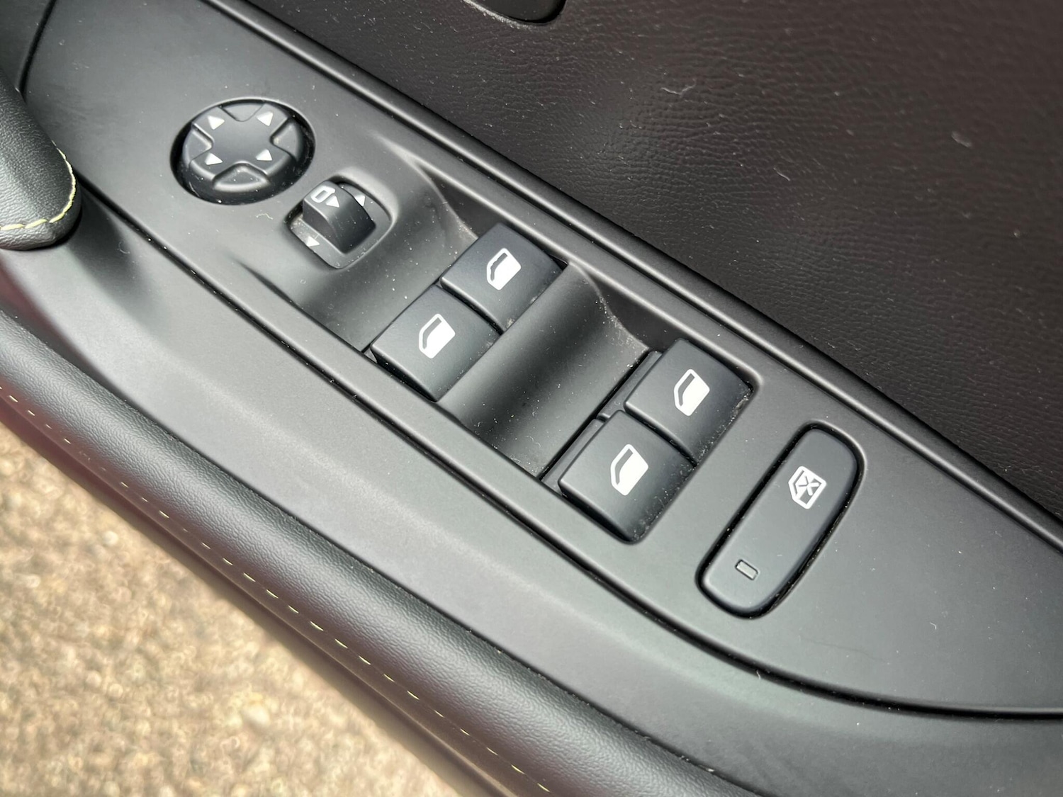 Used Peugeot 208 2020 for sale - 76424254: Photo 31